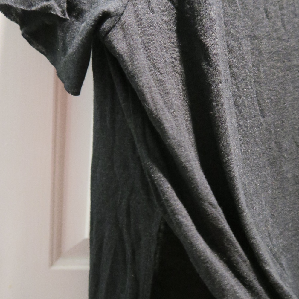 HM long black top - Picture 2 of 2